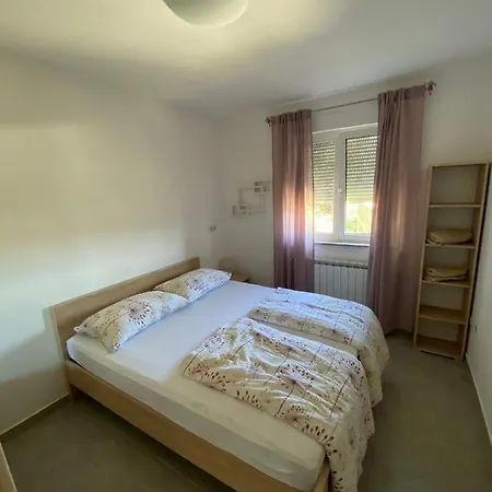 Ana Apartment