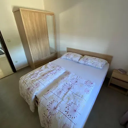 Ana Apartment