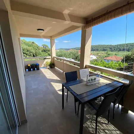 Ana Apartman